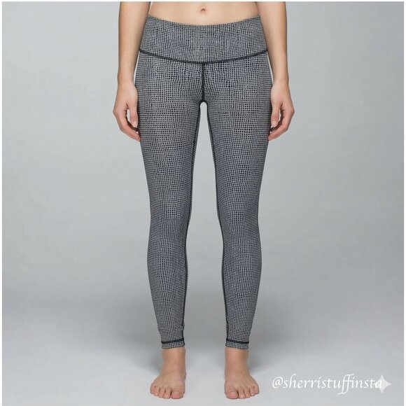 lululemon athletica Pants - Like New Lululemon Wunder Under Mid Rise Pant Fall Net White Black Leggings 4